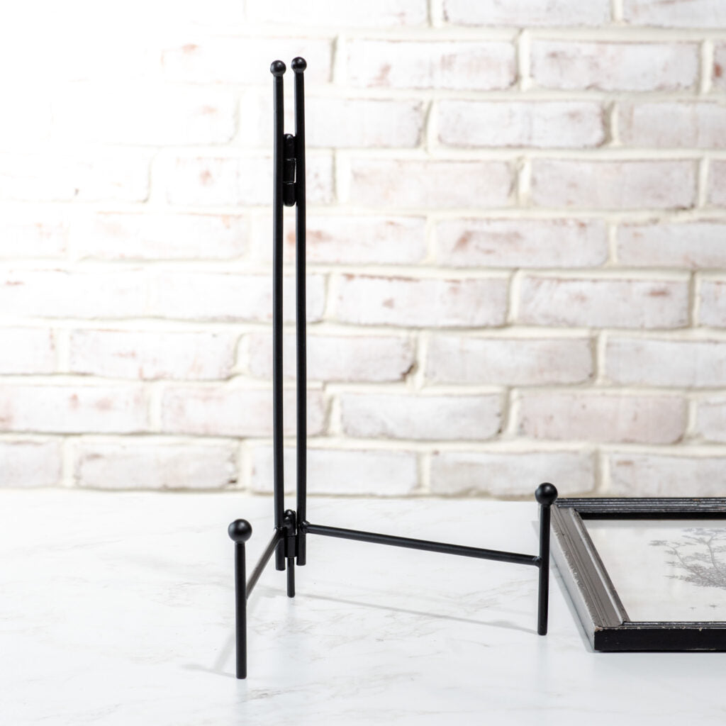 Black Easel